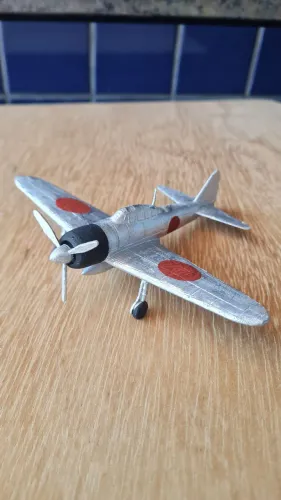 Avião Mitsubishi A6M Zero