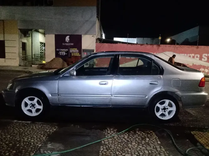 Honda Civic Sedan LX 1.6 16V Mec. 4P 2000