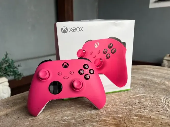 Controle Xbox Wireless Deep Pink Original com Caixa - Series X/S e PC