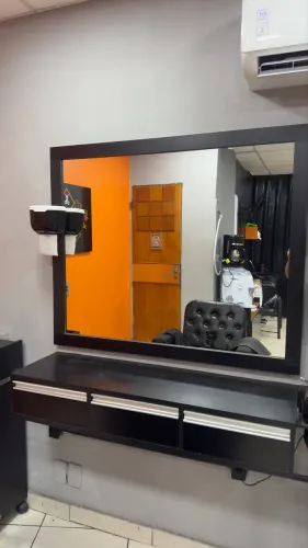 Espelho e Bancada barbearia
