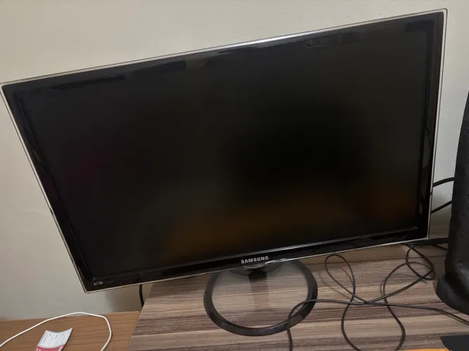 TV monitor Samsung 27 full HD novinha