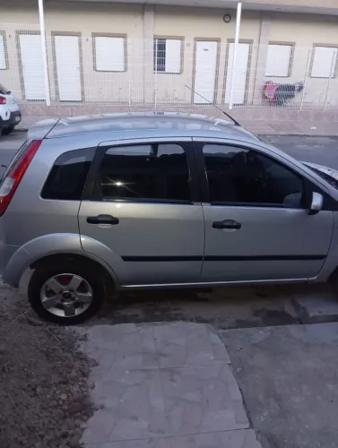 Ford Fiesta Class 1.6 8V 98cv 5P 2004