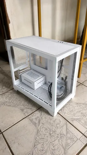GABINETE GAMER BRANCO COM VIDRO TEMPERADO | DESIGN MODERNO | ÓTIMA VENTILAÇÃO