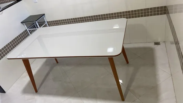 Mesa de Jantar novíssima