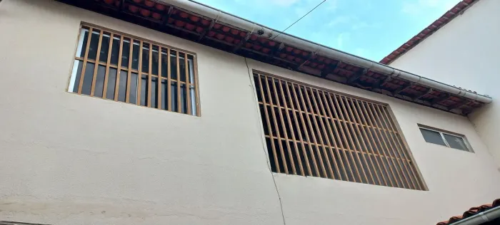 Grades de ferro