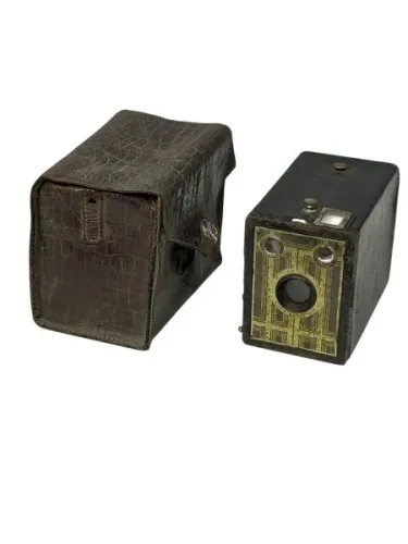 Rara Camera Fotografica Camera Kodak Six-20 Brownie Junior Preto (Usado) - SEM TESTE - COM