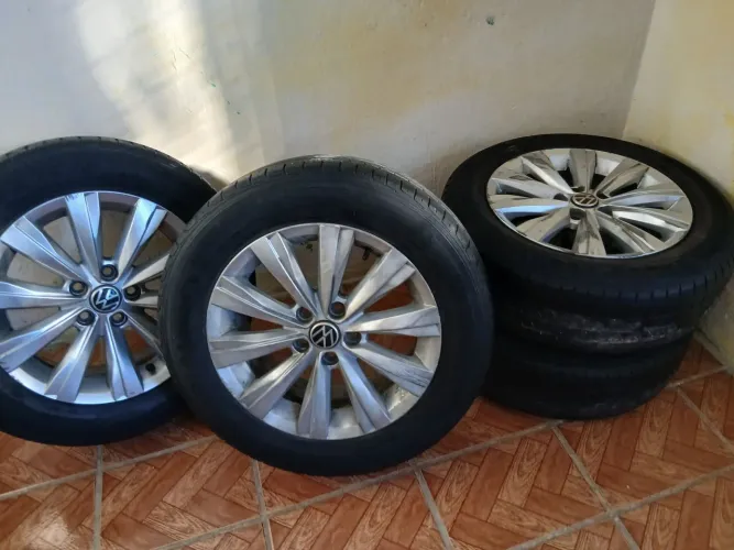 Jogos  de  rodas aro 15 com pneus completo 
