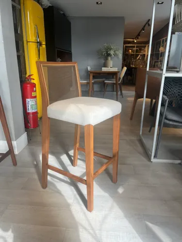 Banqueta P Branca com Tela
