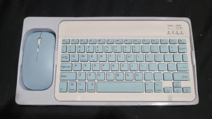 Teclado e mouse bluetooth azul