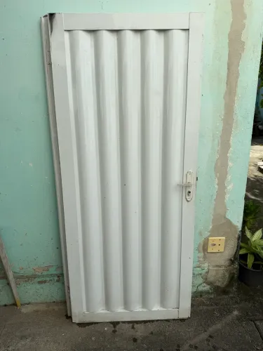Portão ferro branco social/ pedestre