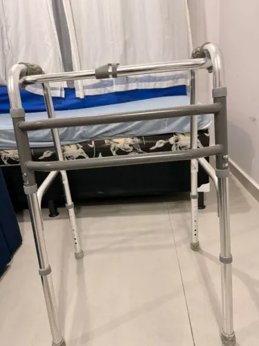 ANDADOR ARTICULADO DE ALUMINIO