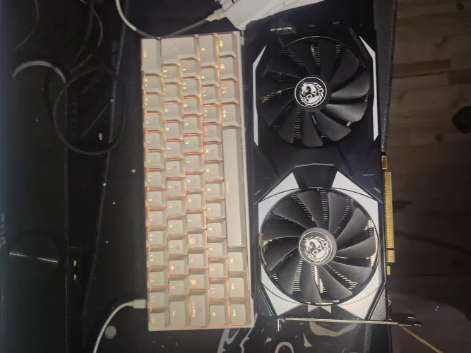 RX 5700 XT com defeito