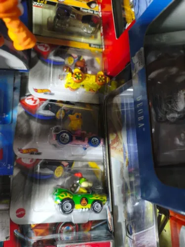 Hot wheels mario kart trio