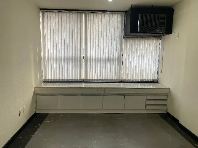 Alugo Sala Comercia Edif Uberlândia 2000Tratar *(whatsapp)