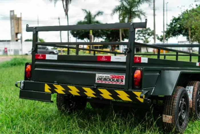 Reboque Trucado novo ideal para cargas - 2.50 x 1.20