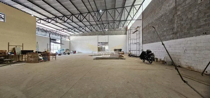 Galpão Comercial/Industrial para Alugar, 750m² - Represa, Ribeirão Pires/SP.