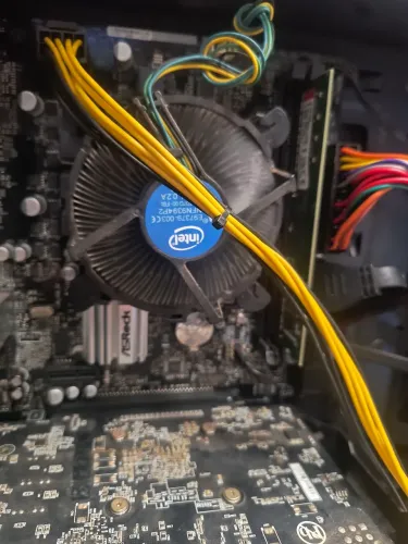 Kit Placa-Mãe ASRock H310CM-HG4 + Processador Intel Core i3 9100F (LGA 1151)