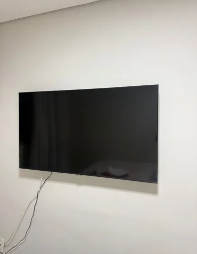 Smart TV Samsung 50" Crystal UHD 4K (TU8000) - Impecável com Controle Smart