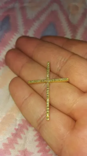 Pingente cravado com pedras ouro 18k 3,9g