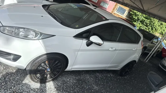 Ford Fiesta Tit./tit.plus 1.6 16V Flex Aut. 2014