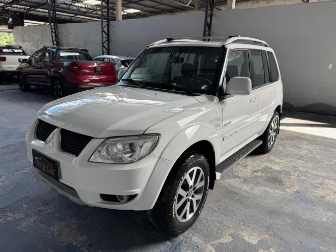 Mitsubishi Pajero TR4 2.0/ 2.0 Flex 16V 4X4 Aut. 2015