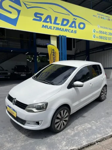 Volkswagen Fox 1.0 MI Total Flex 8V 5P 2013