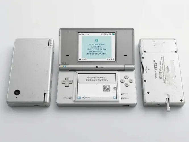 Nintendo DSi Branco (Japonês) + Carregador e Caneta