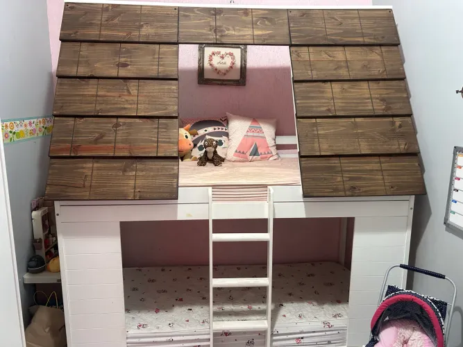Cama beliche infantil casinha