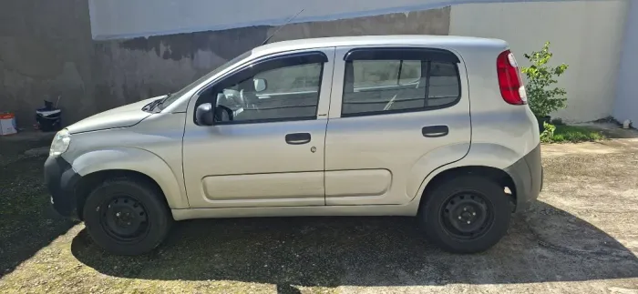 Fiat Uno Vivace Celeb. 1.0 EVO F.flex 8V 5P 2011