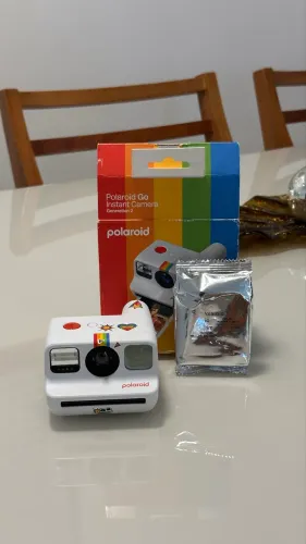POLAROID GO GEN 2 (1 mês de uso) brinde de 1 filme com 8 fotos