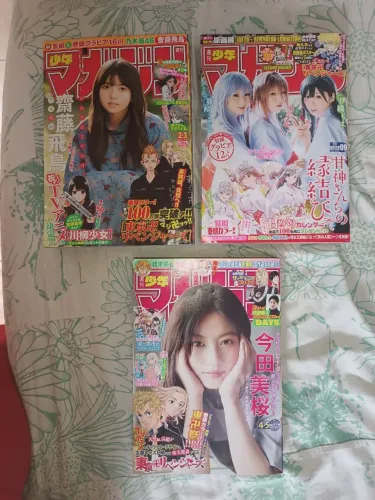 3 revistas Weekly Shonen Magazine dos anos 2019, 2021 e 2022