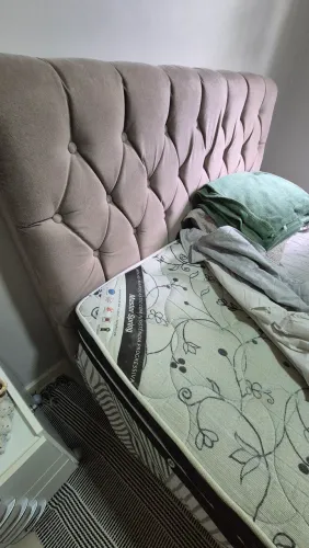 Vendo Cama casal e base bau