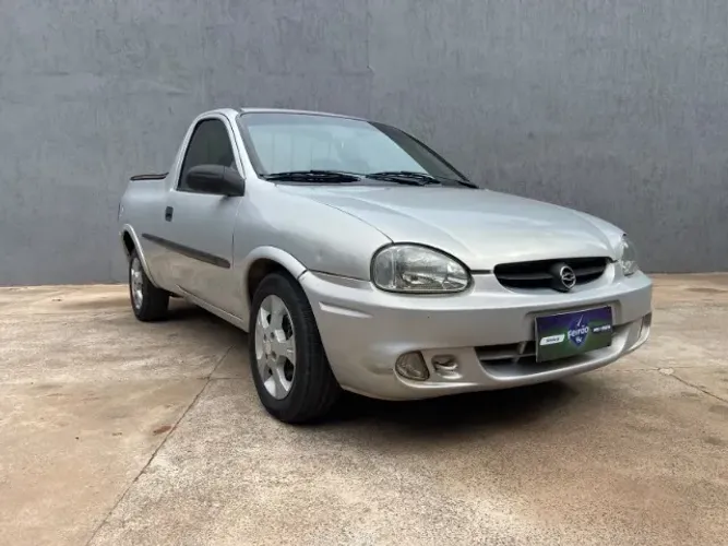 Chevrolet Corsa Pick-up Std/ Rodeio 1.6 MPFI 2003