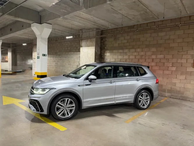 Volkswagen Tiguan Allspac R-line 300 TSI 2.0 2024