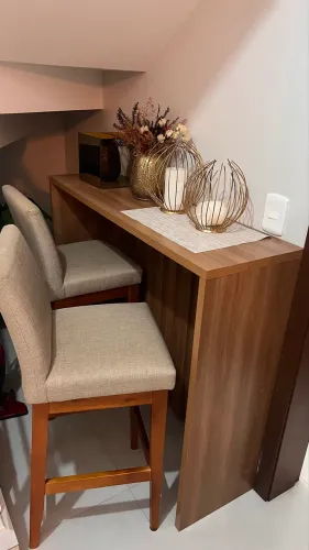 Balcão/Aparador com 2 banquetas