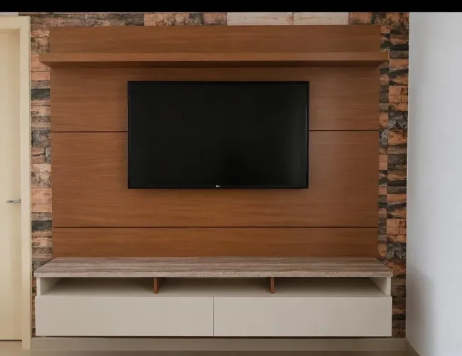 Rack painel laminado em madeira MDF