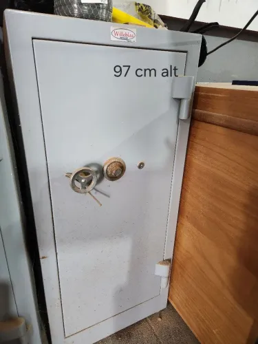 Cofre 97 cm