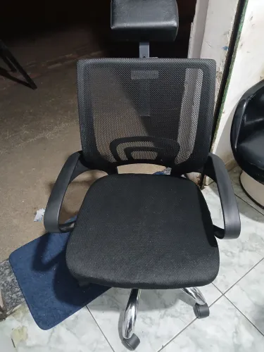 Vendo cadeira de cabeleireira manual