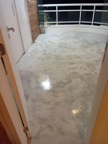 porcelanato líquido CIMENTICIO por  METRO QUADRADO MÃO DE OBRA APARTI DE 30M2 