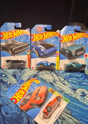 Lote Hot Wheels Lacrados (6 Unid)