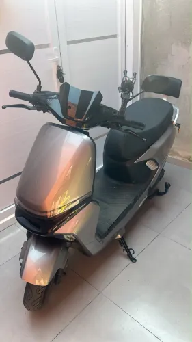 Scooter elétrica autropulsasa motor 1000w