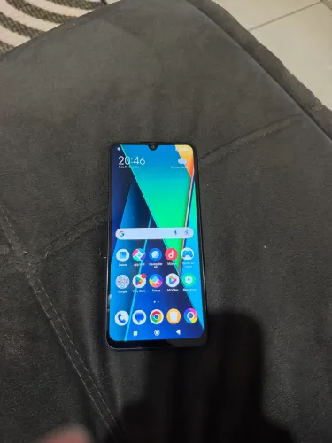 Poco c 75