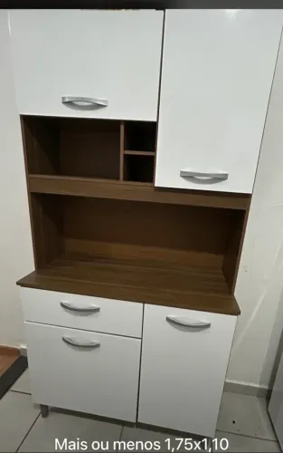 Armário semi novo