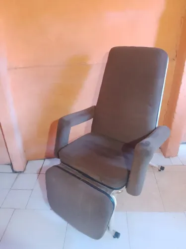 Poltrona Do Papai Articulada Marrom - Conforto Garantido (Preço Pra Desapegar!)