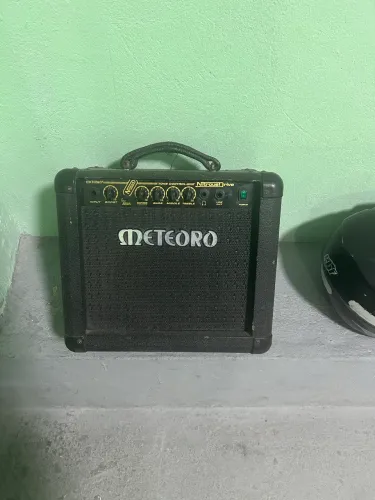 Caixa Amplificada Meteoro Nitrous Drive 30W