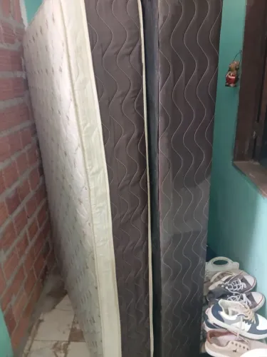 Vendo uma cama boxe semi nova