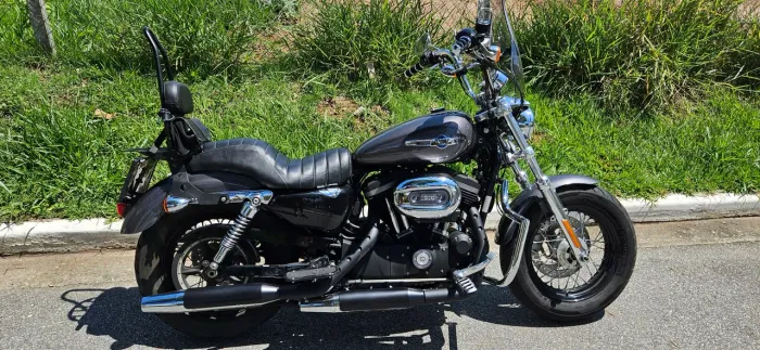 Vendo Harley Sportster XL 1200 CB Custom 2015
