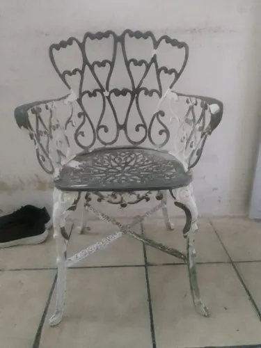 Cadeira Alumínio Fundido! (( PREÇO PRA VENDER HOJE ))