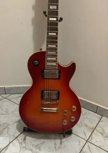 Vendo linda Guitarra Elétrica Condor Les Paul Clp Ii - S Brasil  