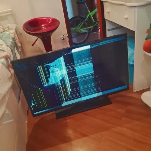 TV Samsung 40polegadas pra retirada de peças